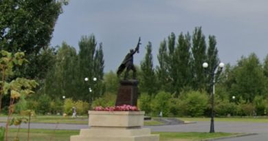 Памятник Советскому солдату